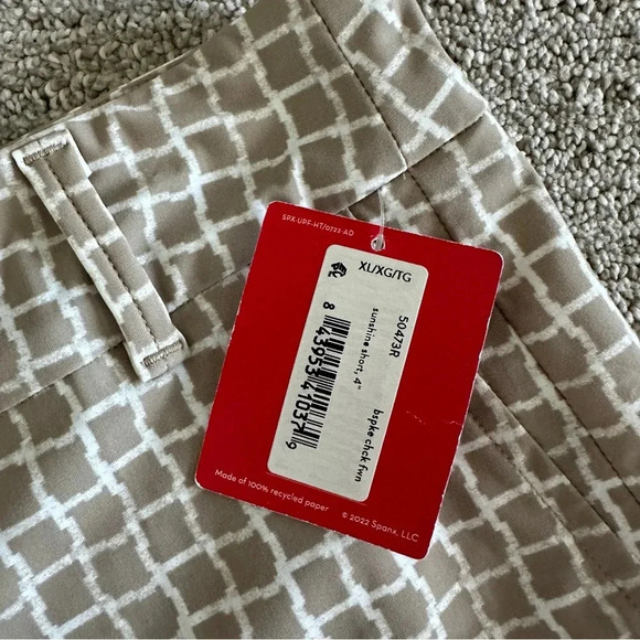 SPANX NWT (Size XL) Tan Bespoke Check Fawn Women’s Shorts - Picture 3 of 9
